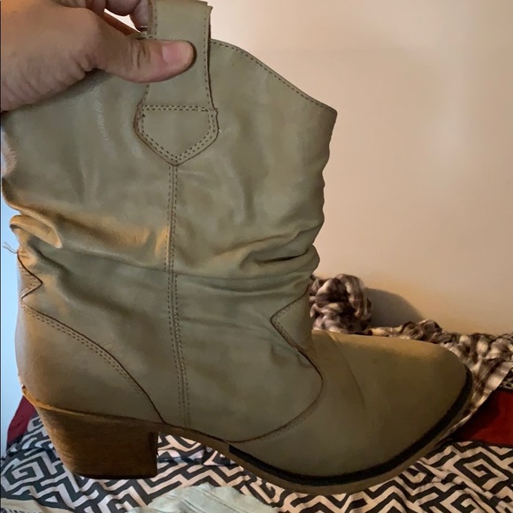 Boots - Picture 2 of 2